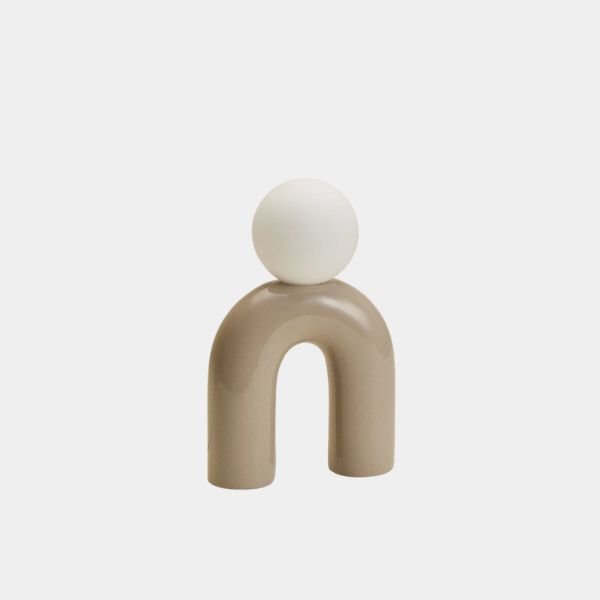 Lampe de table pont Margot en céramique et boule en verre opaline